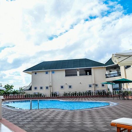 Faith Cricket Club & Resort Bhopal Exterior foto