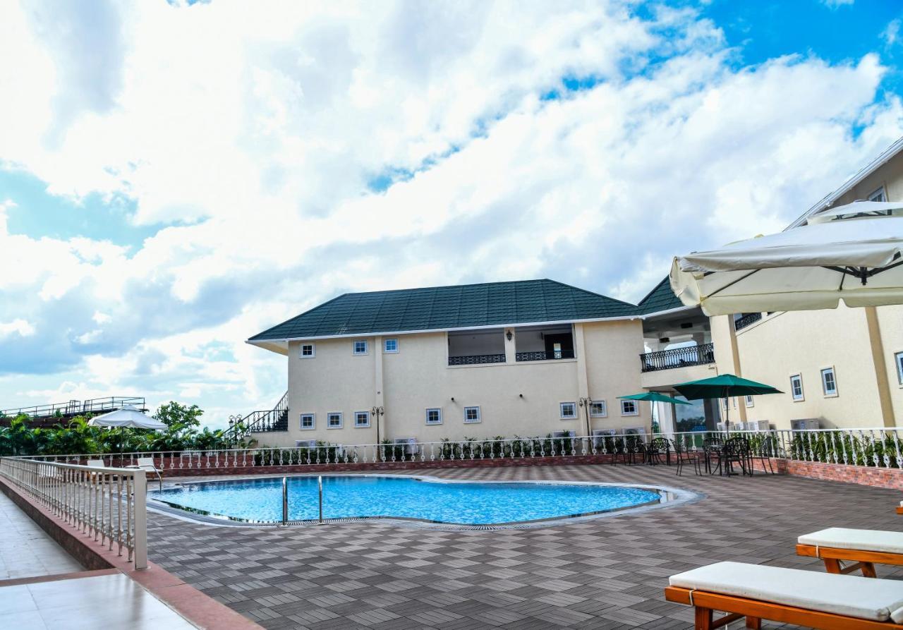 Faith Cricket Club & Resort Bhopal Exterior foto