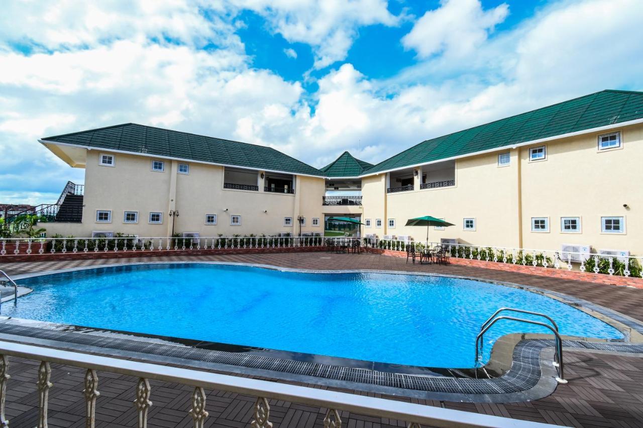 Faith Cricket Club & Resort Bhopal Exterior foto